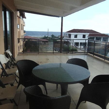 Palm Spring Resort Monrovia Eksteriør bilde