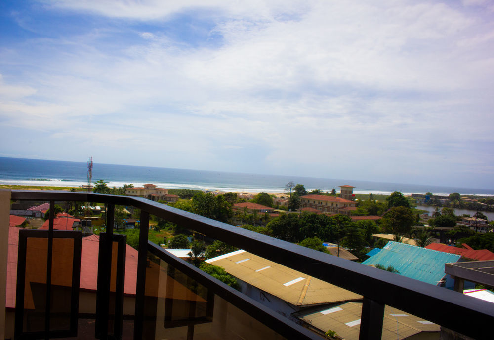 Palm Spring Resort Monrovia Eksteriør bilde