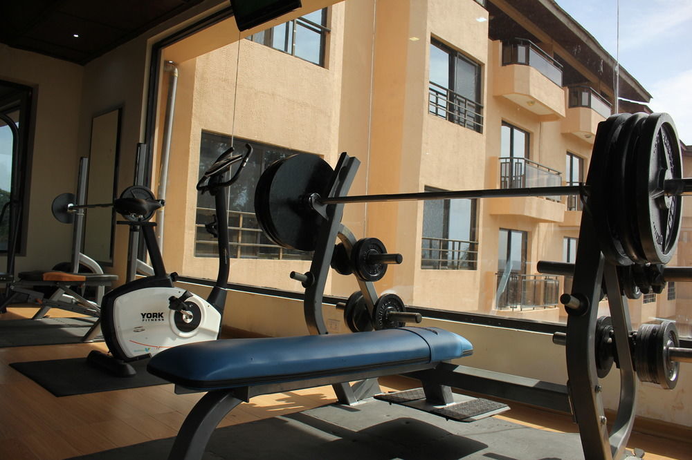 Palm Spring Resort Monrovia Eksteriør bilde
